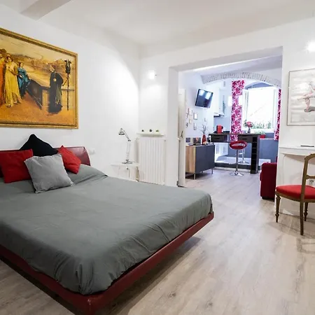 Santa Maria Novella Nest Apartment *